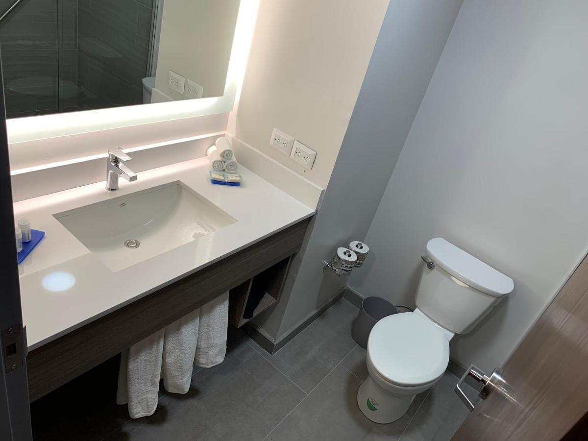 Holiday Inn Express - Guadalajara Vallarta Poniente By Ihg Zapopan Εξωτερικό φωτογραφία
