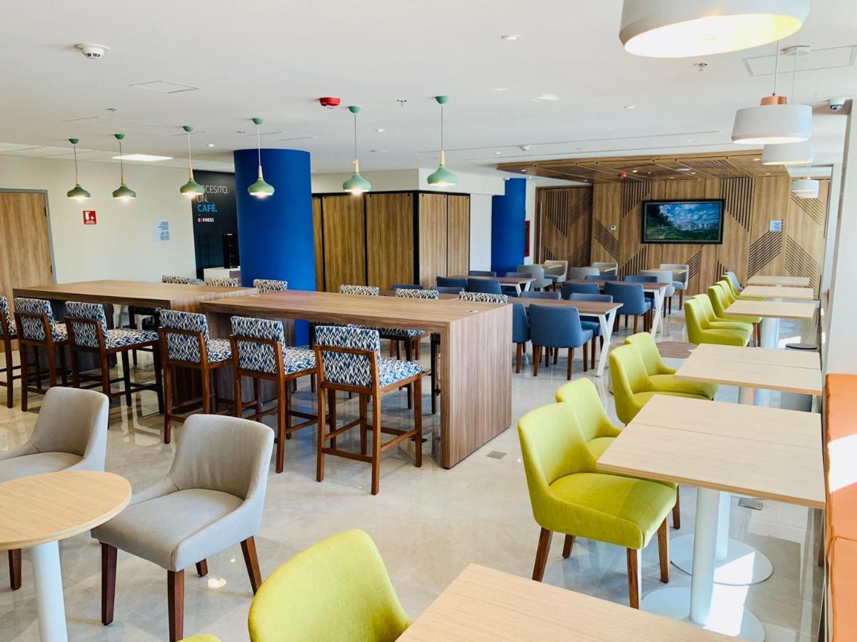 Holiday Inn Express - Guadalajara Vallarta Poniente By Ihg Zapopan Εξωτερικό φωτογραφία