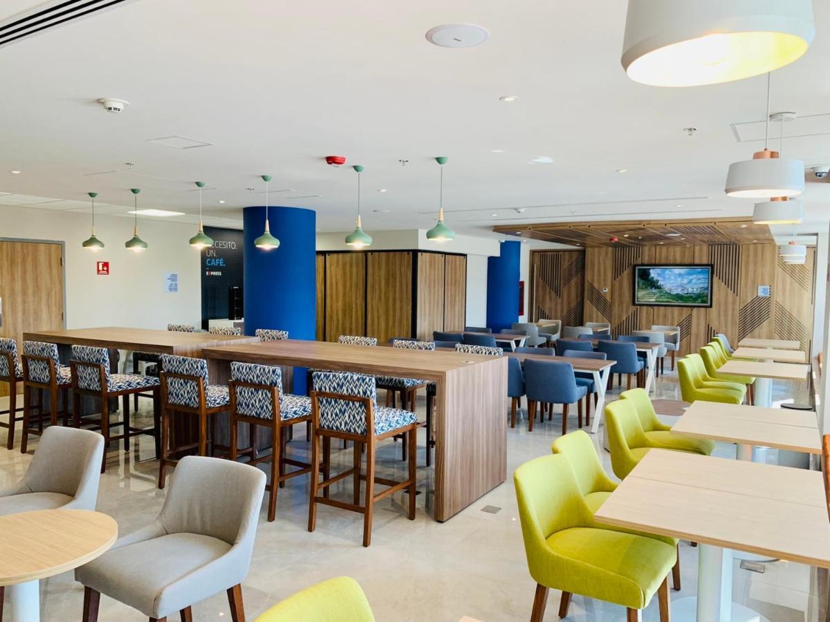 Holiday Inn Express - Guadalajara Vallarta Poniente By Ihg Zapopan Εξωτερικό φωτογραφία